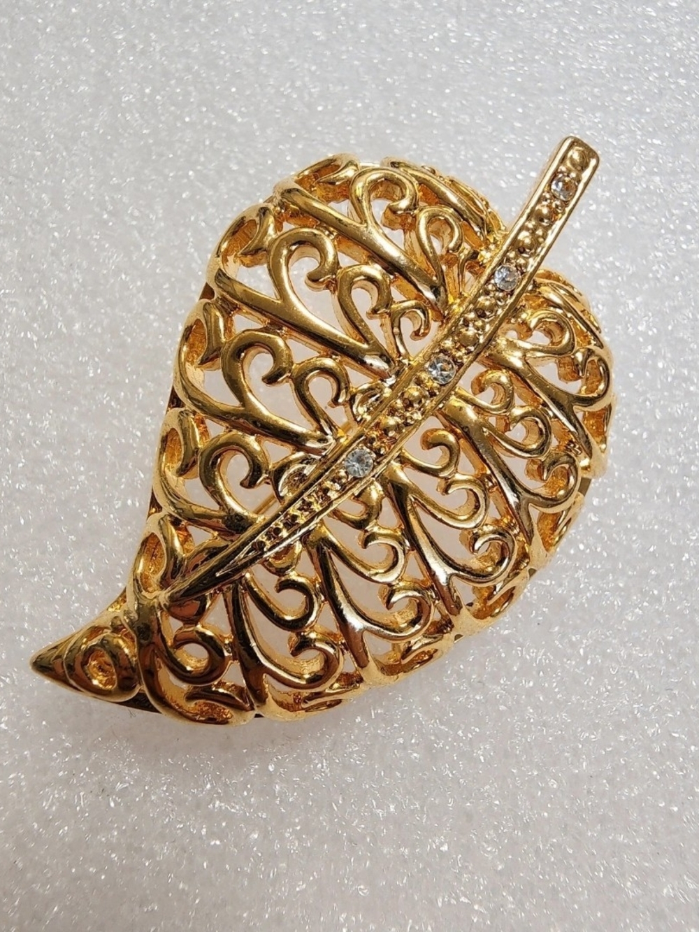 Gold Tone Filigree Leaf Brooch Clear Rhinestone Vintage Style Pin